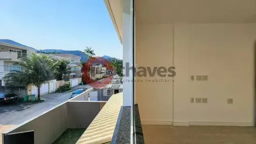 Casa de Condomínio com 4 Quartos para alugar, 185m² no Vargem Grande, Rio de Janeiro