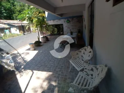 Casa de Condomínio com 4 Quartos à venda, 477m² no Itaipu, Niterói