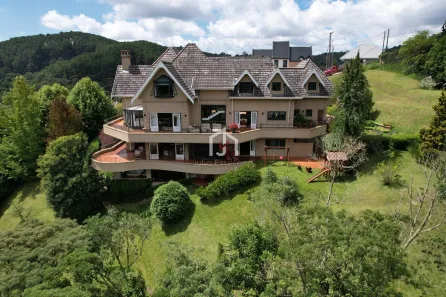 Casa de Condomínio com 6 Quartos à venda, 750m² no Bairro do Fojo, Campos do Jordão