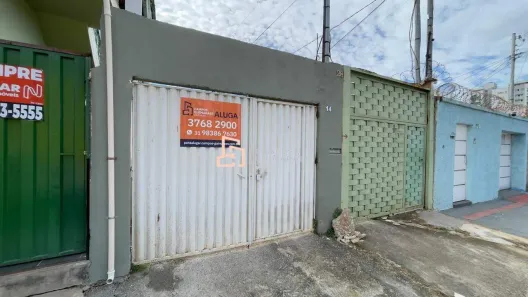 Casa com 2 Quartos para alugar, 80m² no Santa Terezinha, Belo Horizonte