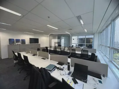 Sala Comercial para alugar, 150m² no Vila Olímpia, São Paulo