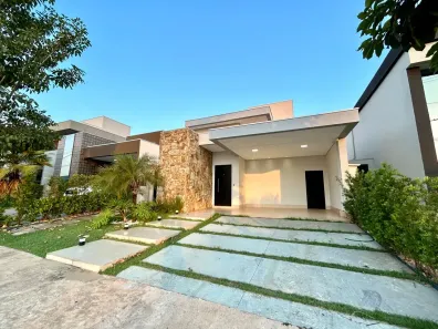 Casa com 3 Quartos para alugar, 169m² no Condomínio Belvedere, Cuiabá