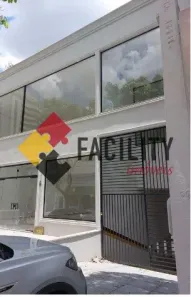 Prédio Comercial com 5 Quartos para alugar, 324m² no Cambuí, Campinas