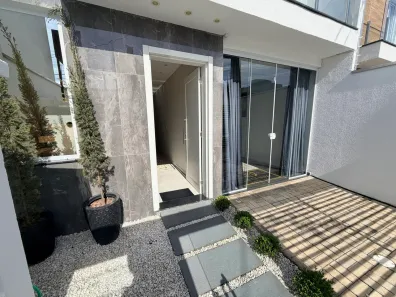 Sobrado com 3 Quartos à venda, 104m² no Dom Bosco, Itajaí