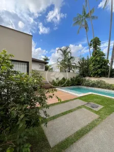 Casa de Condomínio com 4 Quartos à venda, 370m² no Loteamento Portal do Sol I, Goiânia