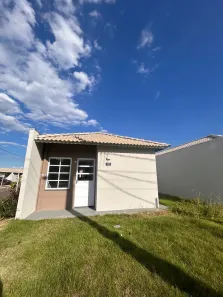 Casa de Condomínio com 2 Quartos para alugar, 40m² no São Francisco, Cuiabá