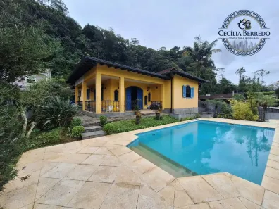 Casa com 4 Quartos para alugar, 265m² no Quitandinha, Petrópolis