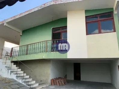 Casa com 4 Quartos para alugar, 480m² no Universitário, Campina Grande