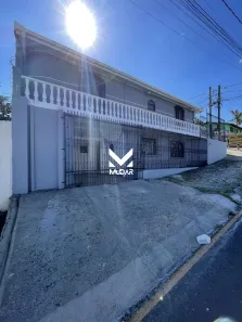 Casa com 4 Quartos à venda, 130m² no Jardim Carvalho, Ponta Grossa