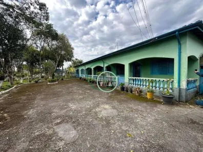 Fazenda/Sítio com 4 Quartos para alugar, 360m² no Chácaras Rurais Guararema, Jacareí