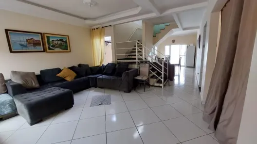 Sobrado com 4 Quartos à venda, 250m² no Loteamento Villa Branca, Jacareí