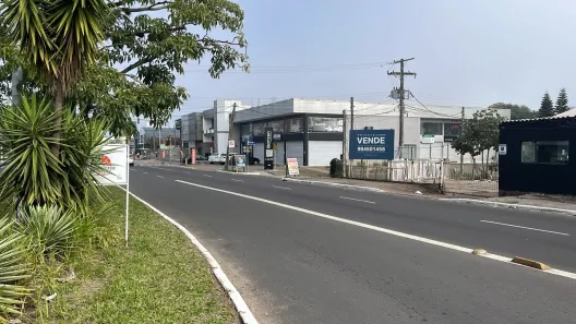 Lote/Terreno à venda, 1330m² no Cavalhada, Porto Alegre