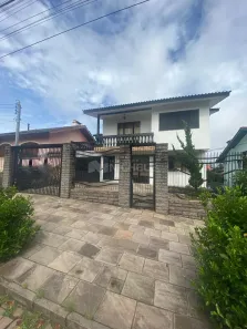 Casa com 3 Quartos para alugar, 232m² no Cruzeiro, Caxias do Sul