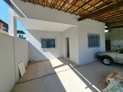 Casa com 2 Quartos para alugar, 180m² no Nacional, Contagem