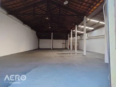 Galpão/Depósito/Armazém à venda, 242m² no Vila Santo Antônio, Bauru