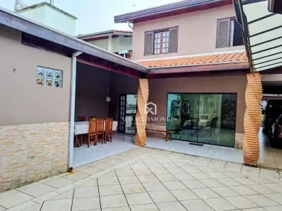 Casa com 4 Quartos à venda, 255m² no Residencial São Paulo, Jacareí