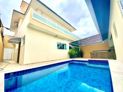 Casa com 4 Quartos à venda, 254m² no Cidade Nova Peruíbe, Peruíbe