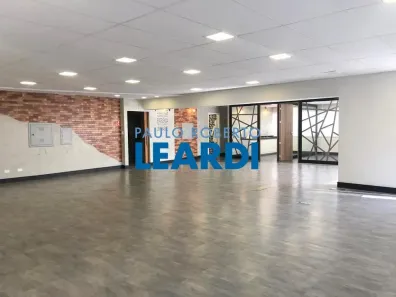 Sala Comercial à venda, 200m² no Pinheiros, São Paulo