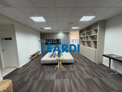 Sala Comercial à venda, 208m² no Vila Olímpia, São Paulo