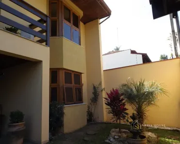 Sobrado com 3 Quartos à venda, 240m² no Conjunto Habitacional Vila Santana (Sousas), Campinas