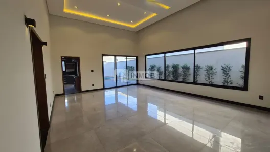 Casa de Condomínio com 3 Quartos para venda ou aluguel, 230m² no Quiririm, Taubaté