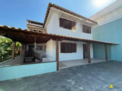 Casa com 5 Quartos para alugar, 280m² no Industrial, Contagem