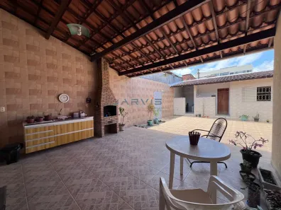 Casa com 4 Quartos à venda, 280m² no Ponta da Terra, Maceió