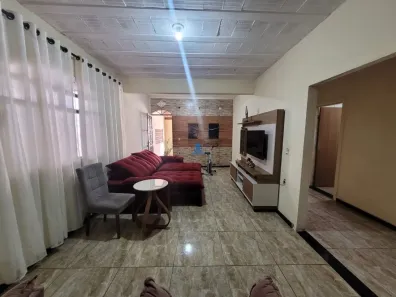 Casa com 3 Quartos à venda, 250m² no Jardim dos Comerciários (Venda Nova), Belo Horizonte
