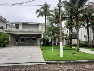 Casa de Condomínio com 5 Quartos à venda, 500m² no Jardim Acapulco, Guarujá