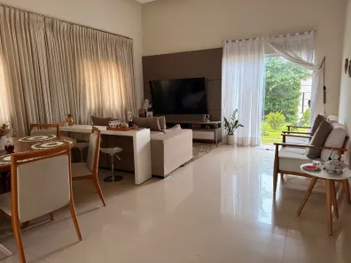 Casa de Condomínio com 4 Quartos à venda, 221m² no Residencial Goiânia Golfe Clube, Goiânia