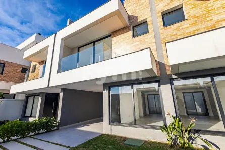 Casa de Condomínio com 3 Quartos à venda, 139m² no Santa Felicidade, Curitiba