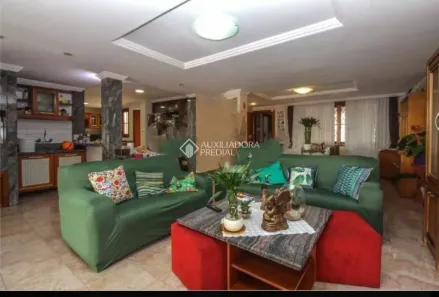 Casa com 3 Quartos à venda, 544m² no Medianeira, Porto Alegre
