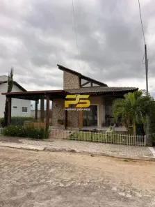 Casa de Condomínio com 3 Quartos para alugar, 250m² no , Bananeiras
