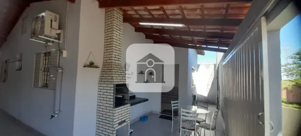 Casa com 2 Quartos à venda, 114m² no Jardim Canaã, Uberlândia