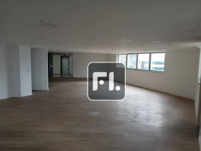 Sala Comercial para alugar, 231m² no Vila Olímpia, São Paulo