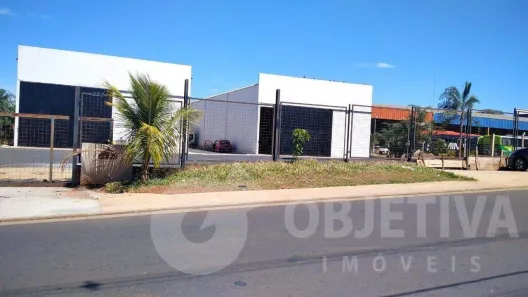 Galpão/Depósito/Armazém para alugar, 400m² no Distrito Industrial, Uberlândia
