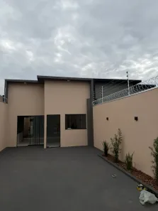 Casa com 3 Quartos à venda, 84m² no Setor Pauzanes, Rio Verde