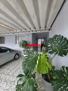Casa com 4 Quartos à venda, 250m² no Jardim Motorama, São José dos Campos