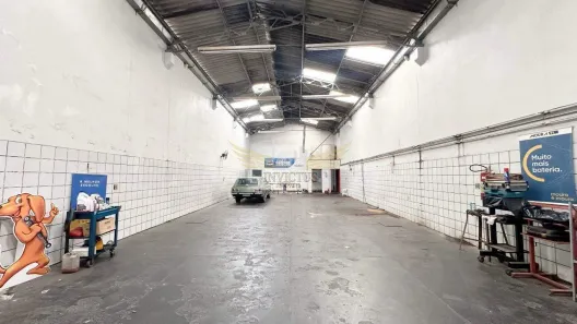 Galpão/Depósito/Armazém à venda, 345m² no Vila Assunção, Santo André