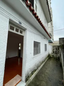Casa com 2 Quartos para alugar, 60m² no Praça Seca, Rio de Janeiro