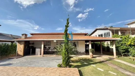 Fazenda/Sítio com 3 Quartos à venda, 1000m² no Dona Catarina, Mairinque