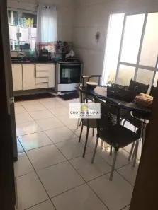 Sobrado com 2 Quartos à venda, 111m² no Jardim Ismênia, São José dos Campos