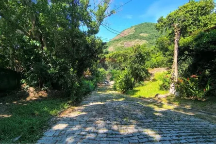 Lote/Terreno à venda, 800m² no Itaipu, Niterói