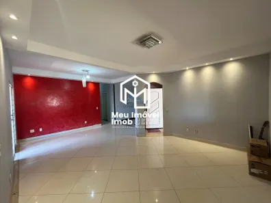 Casa com 3 Quartos à venda, 230m² no Taguatinga Sul, Brasília
