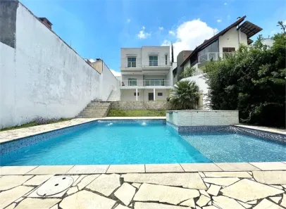 Sobrado com 4 Quartos à venda, 349m² no Vila Oliveira, Mogi das Cruzes