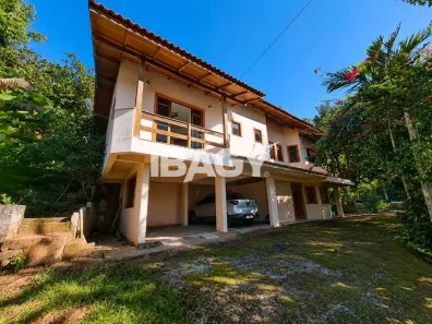 Imóvel Comercial com 4 Quartos para alugar, 686m² no Aririú, Palhoça