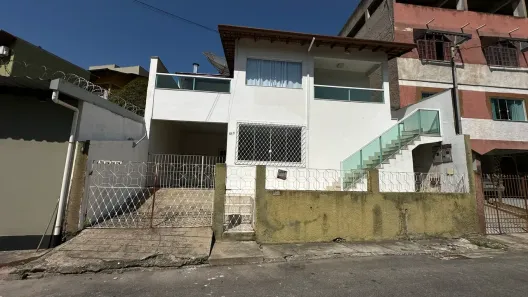 Casa com 3 Quartos para alugar, 110m² no Maruípe, Vitória
