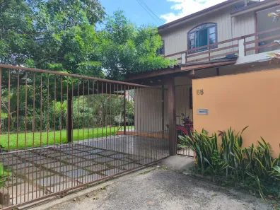 Casa com 4 Quartos à venda, 220m² no Armação do Pântano do Sul, Florianópolis