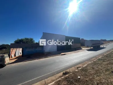 Galpão/Depósito/Armazém para alugar, 400m² no Santa Rafaela, Montes Claros