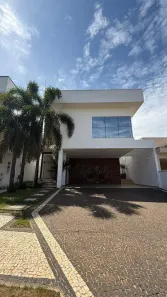 Sobrado com 3 Quartos para alugar, 325m² no Plano Diretor Sul, Palmas